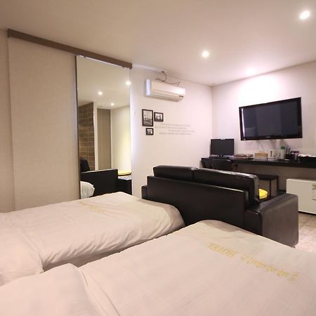 Paradise Hotel Gunsan Exterior foto