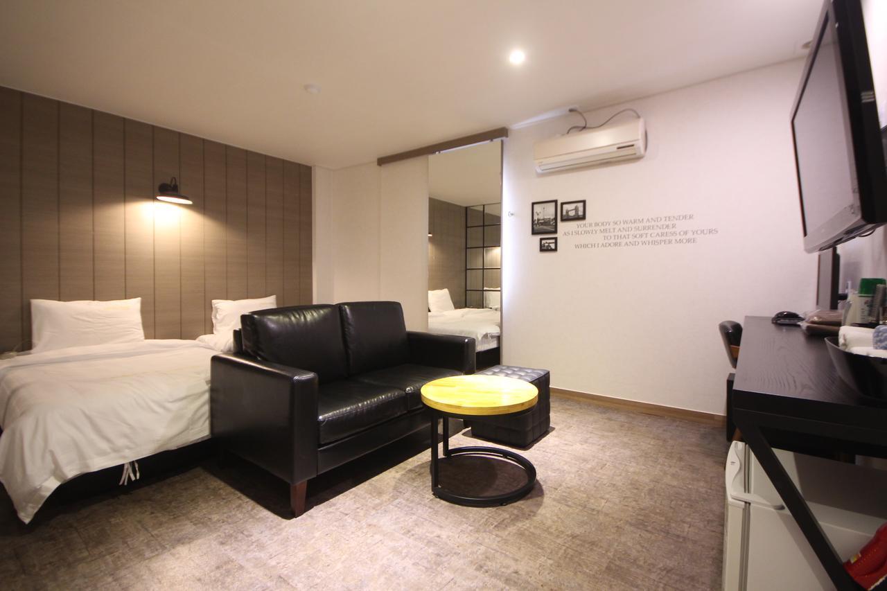 Paradise Hotel Gunsan Exterior foto